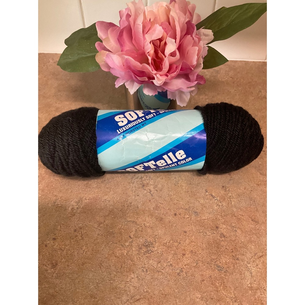 Carrousel SOFTelle Yarn 4 Ply‎ Worsted Wt 100% Acrylic Black 429 Made in USA